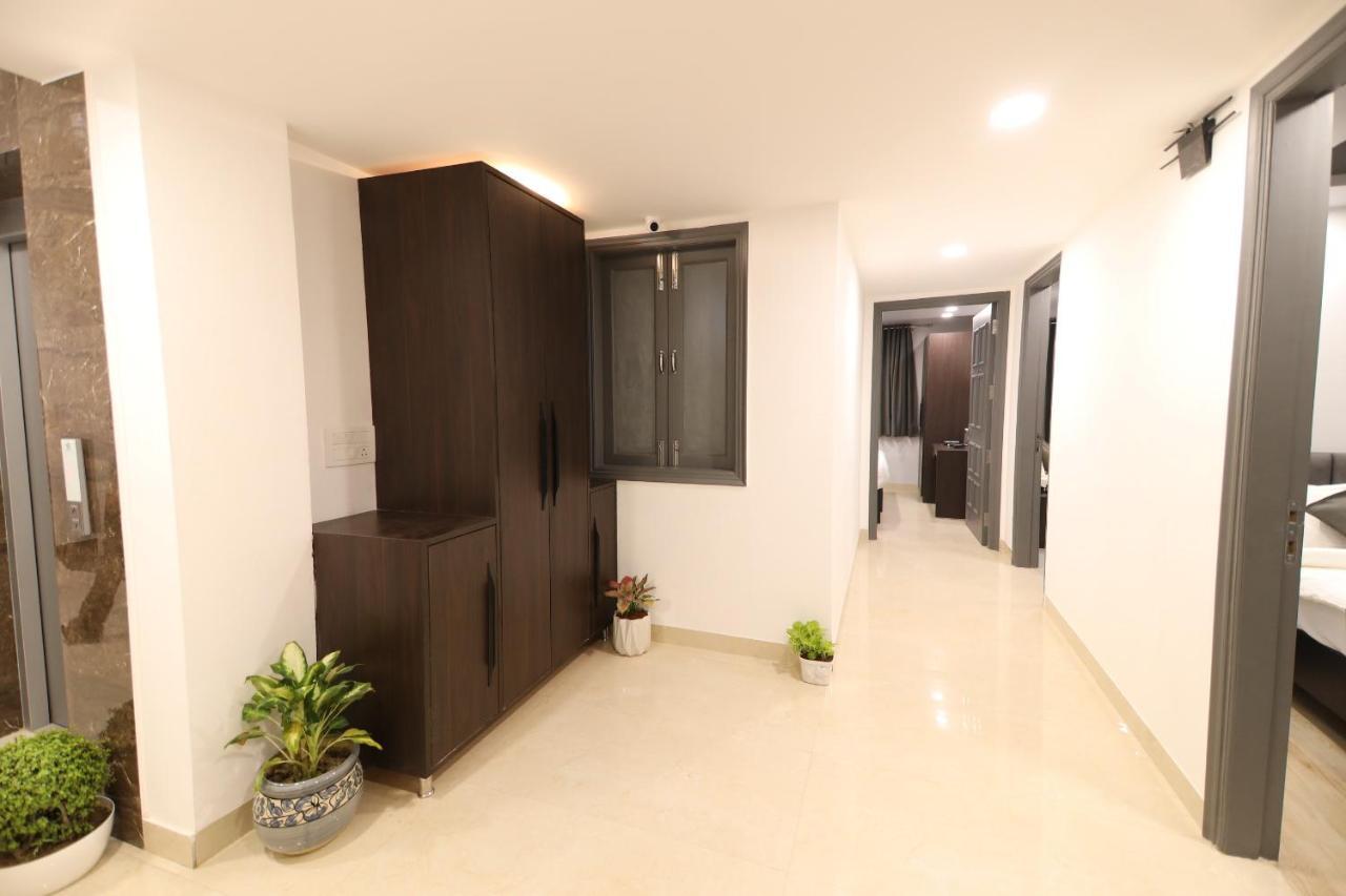 Nirpra Regency Hotel New Delhi Exterior photo